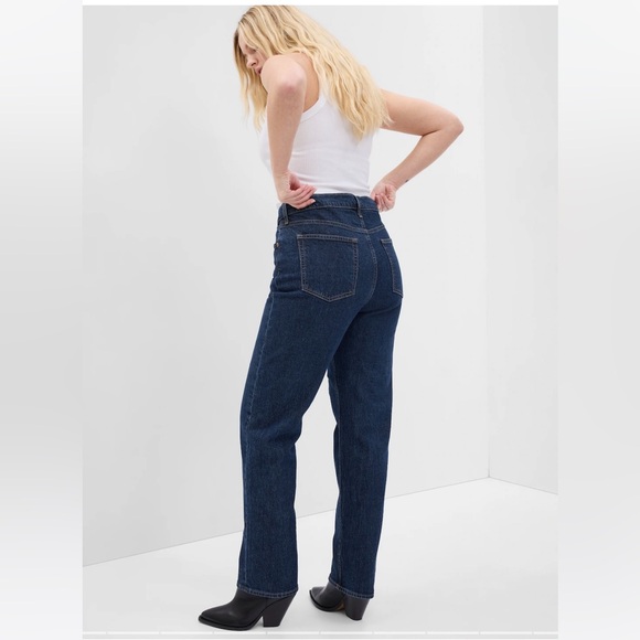 BNWT GAP High Rise Cheeky Straight Jeans! - Picture 2 of 6